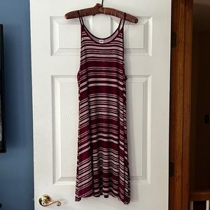 Women’s Old Navy Swing Halter Dress Size Large Burgundy and White